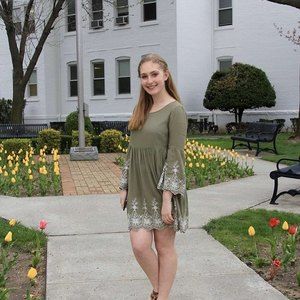 Meet your Posher, Emma